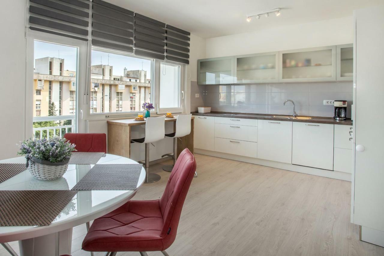 Ac Apartment With 2 Bedrooms And 2 Bathrooms-Free Private Parking Сплит Экстерьер фото